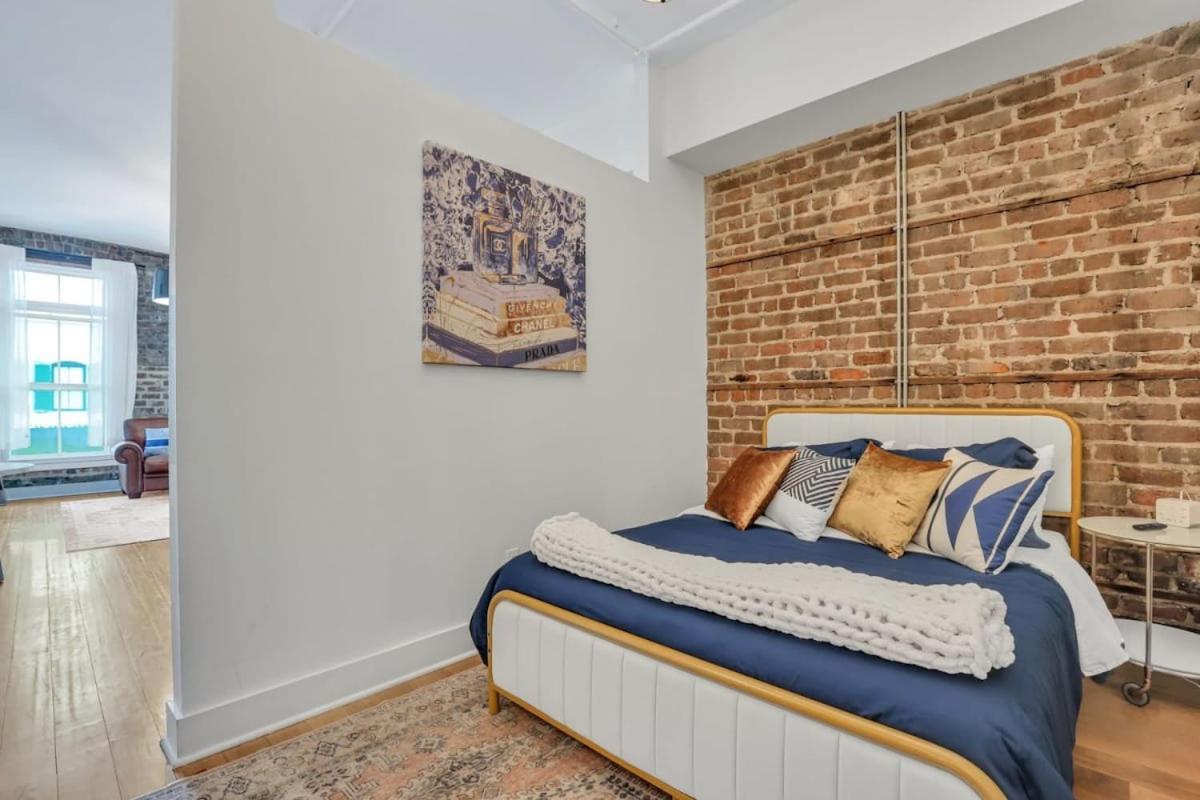 Lush Savannah Loft - Near Plant Riverside District Εξωτερικό φωτογραφία