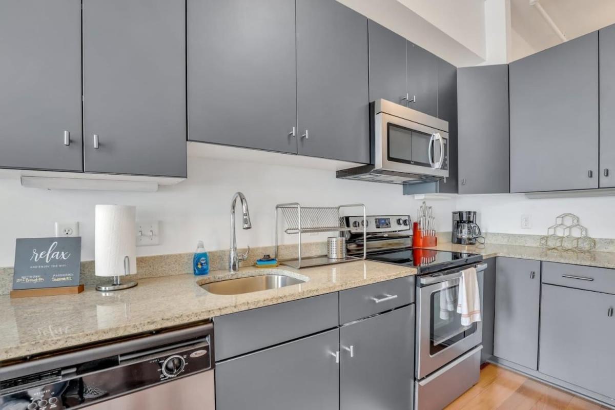 Lush Savannah Loft - Near Plant Riverside District Εξωτερικό φωτογραφία